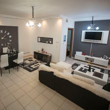 Cristal Apartment Corinth Buitenkant foto